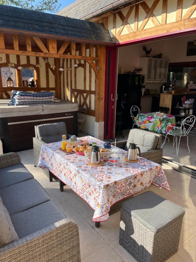 Bed and Breakfast Le Jardin Des Roses Gerponville Exteriér fotografie